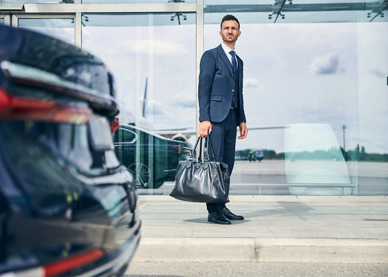 Airport & Local Transfers from Golders Green Always on Time