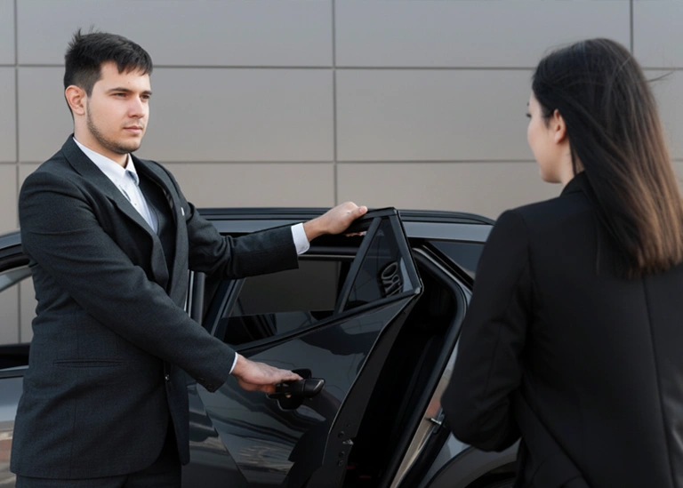 Convenient Transfers to Major London Stations