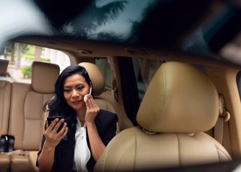 Easy, Reliable Trafalgar Square Cabs for Day & Night