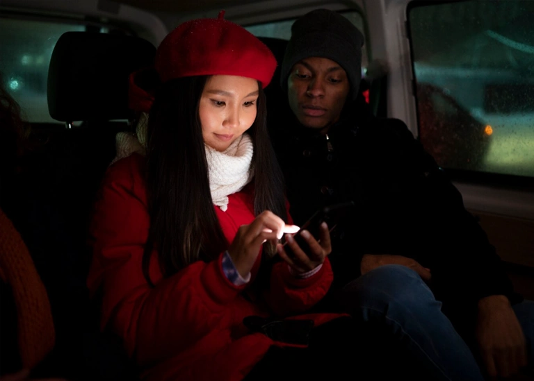 Easy, Reliable Hayes Cabs for Day & Night