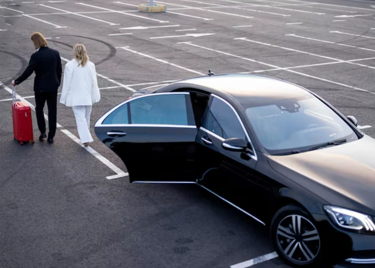 Pre-Booked Heathrow to London City Airport Transfers