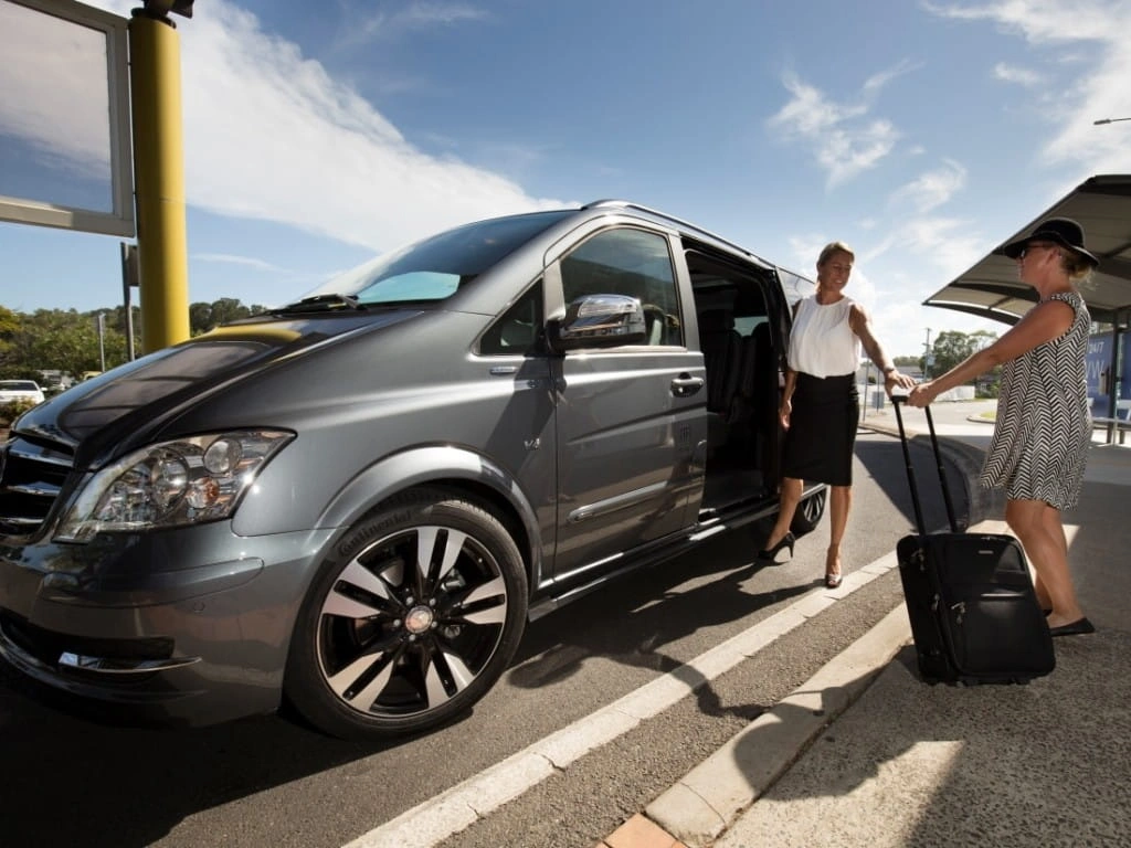 Reliable & Comfortable Gatwick Airport Transfer Service