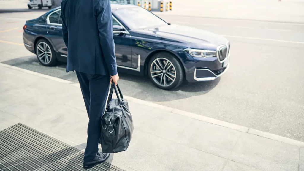 Seamless Gatwick Airport Transfers with UKride
